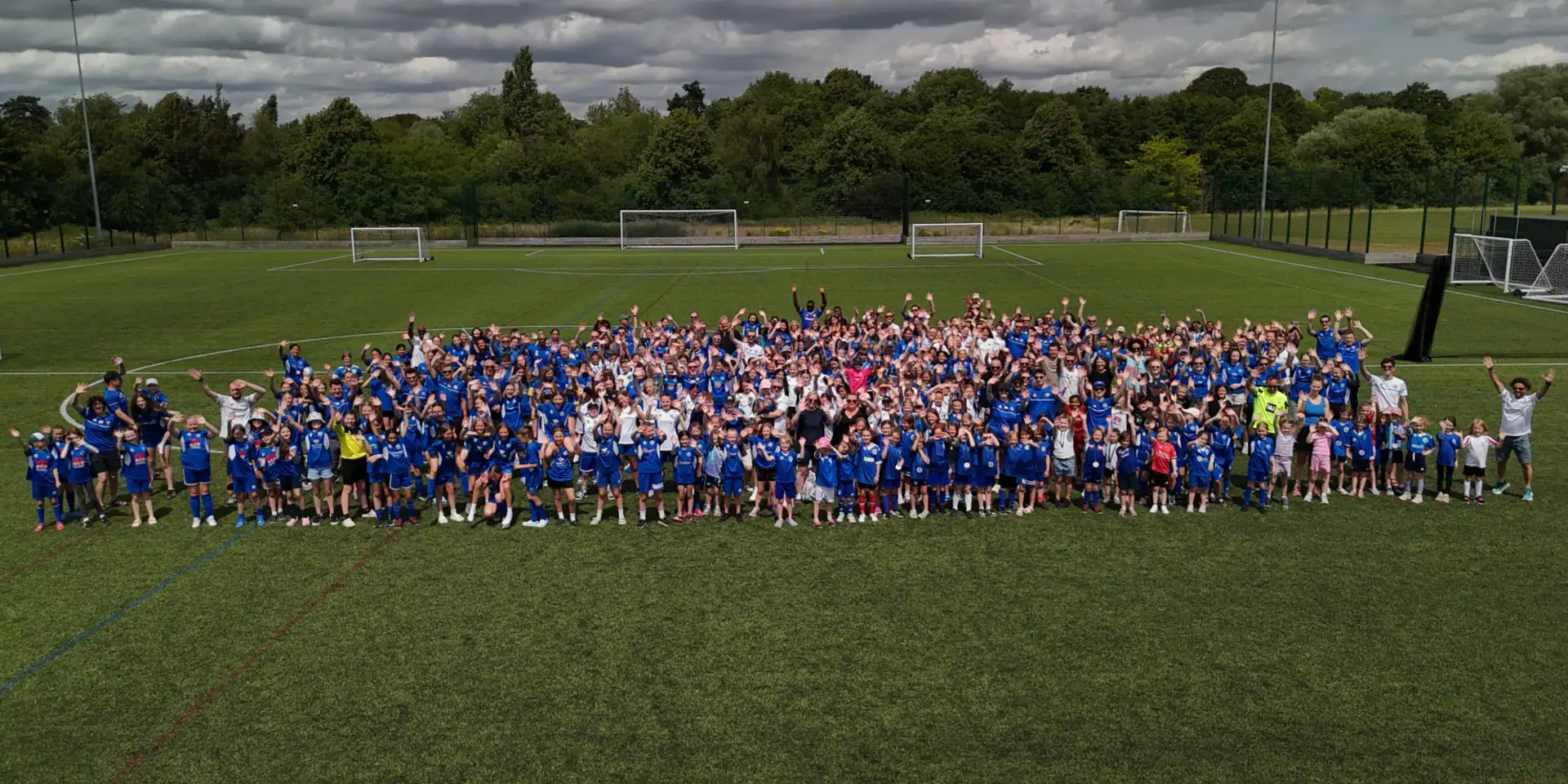 Club photo2